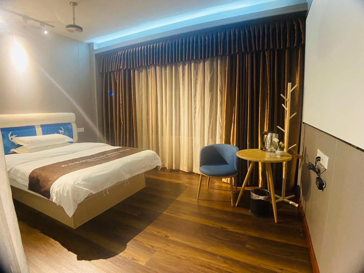 Jianyi Hotel Гуанчжоу Экстерьер фото